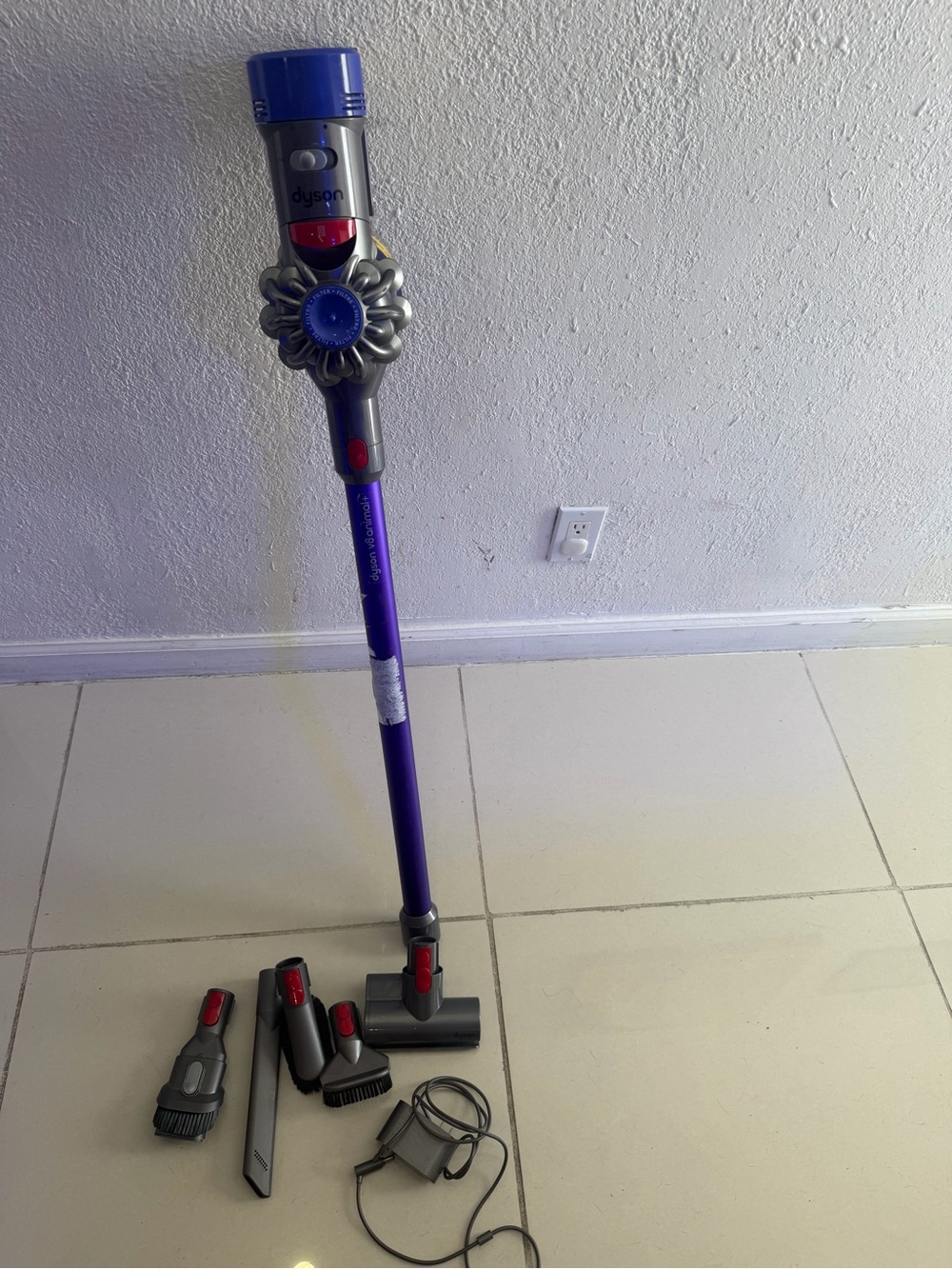Handheld Vacuum Cleaner (Dyson)